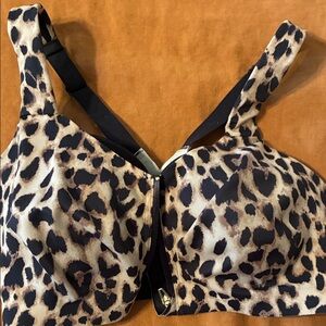 Victoria's Secret Leopard Clasp and Zip Bra